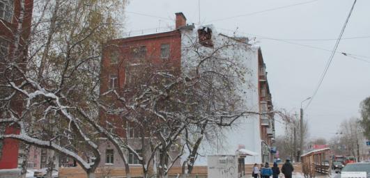 Дом на улице Куйбышева в Перми снова дал трещину